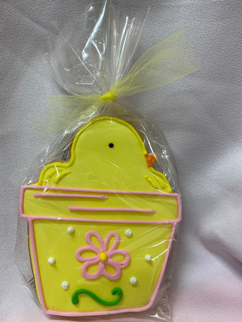 CHICK IN FLOWER POT COOKIE