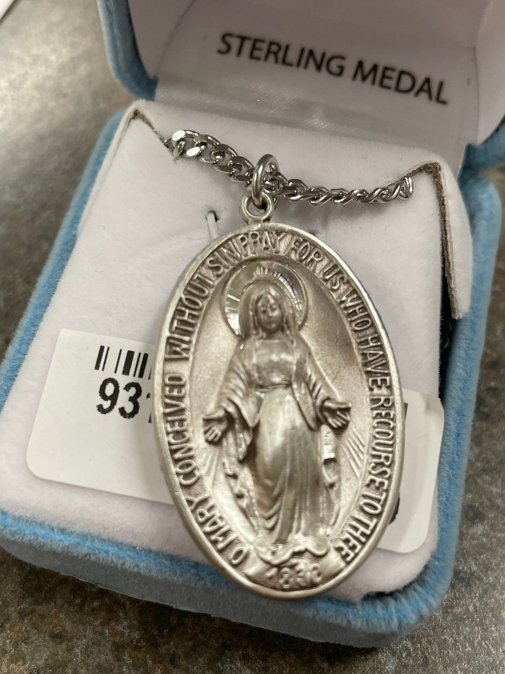 SS LARGE OVAL MIRACULOUS 27"