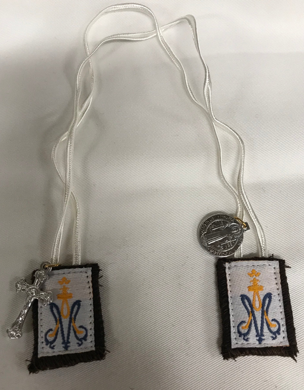 CHILDREN WHITE CORD SCAPULAR
