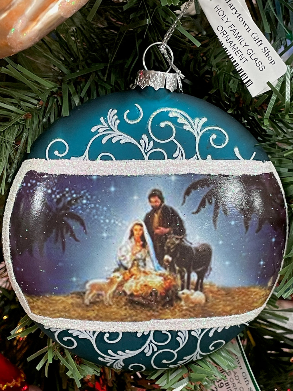 HOLY FAMILY GLASS ORNAMENT