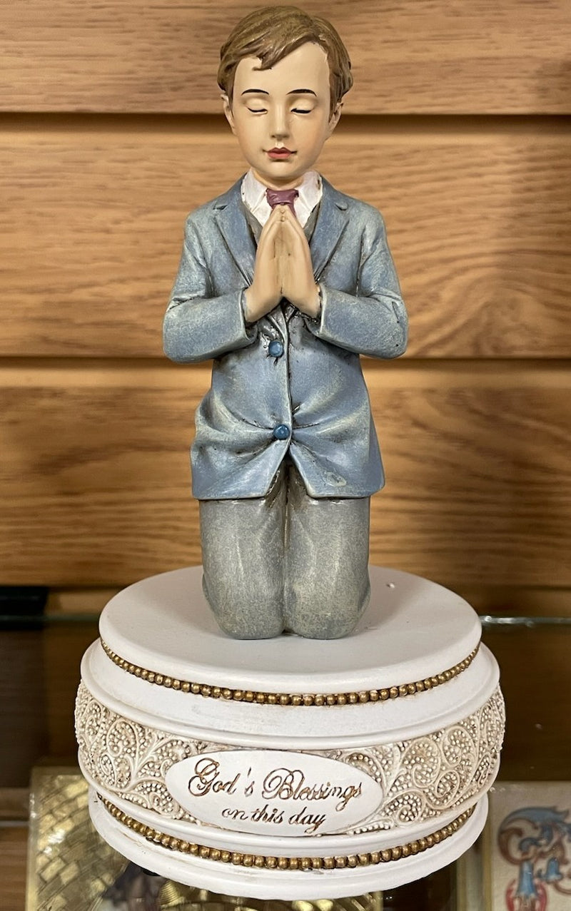 PRAYING BOY MUSICAL BLESSINGS