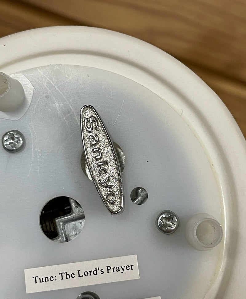 COMMUNION ANGEL MUSICAL WHITE