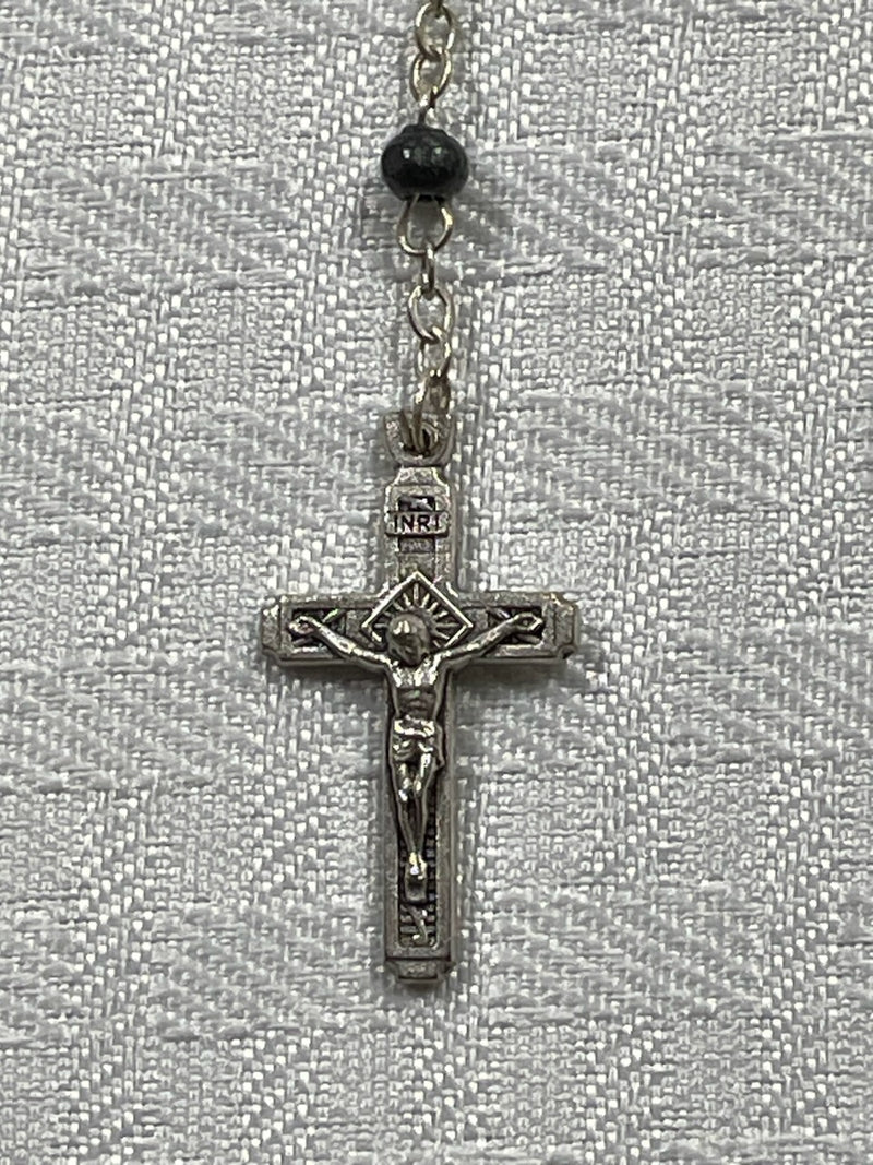 5MM BLACK GLASS COMMUNION ROS